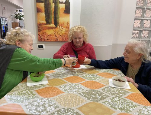 Castagnata di San Martino alla CRA Quisisana Rimini: Tradizione, Convivialità e Benessere